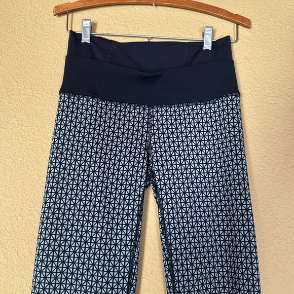 Lululemon Straight-Up Pant Tri Geo Silver Spoon Black Women’s Size 6 W5G88S - Picture 2 of 7